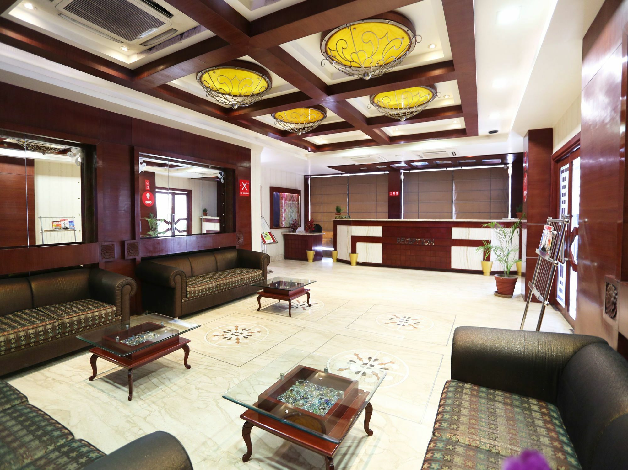 Oyo 2054 New Hotel Broadway Варанасі Екстер'єр фото