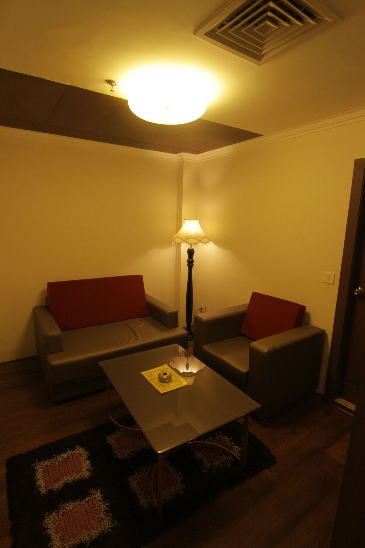 Oyo 2054 New Hotel Broadway Варанасі Екстер'єр фото