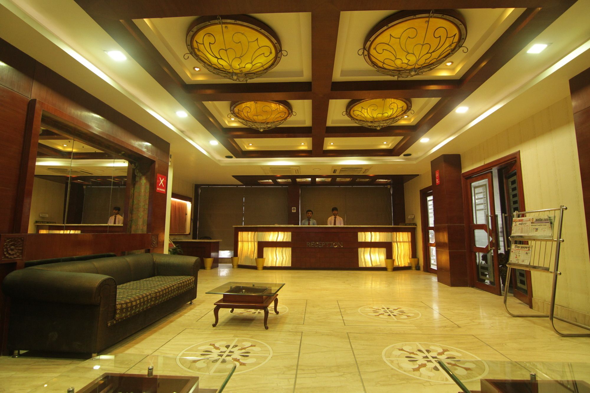 Oyo 2054 New Hotel Broadway Варанасі Екстер'єр фото